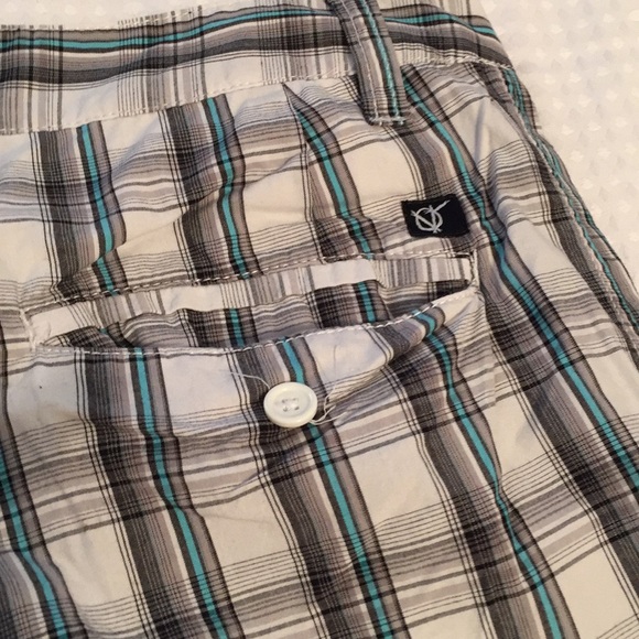 Van Shorts - Picture 6 of 6